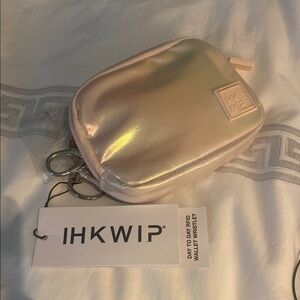 IHKWIP Day to Day Wristlet - Iridescent Gold